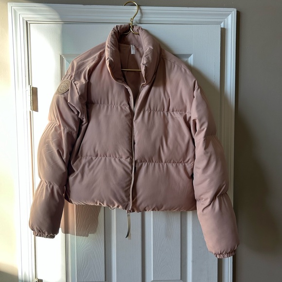 Fabletics Beige Puffer Jacket | Size M - Picture 1 of 4